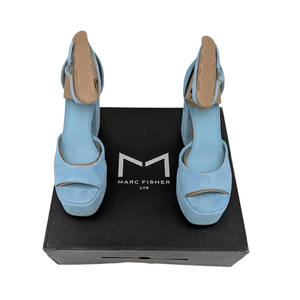 Marc Fisher LTD Della Light Blue Suede Platform Block Heel Sandals Size 6. NEW